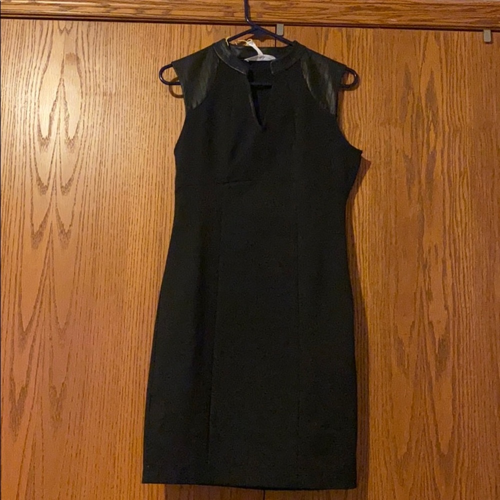 BCBGeneration black and leather dress size 6